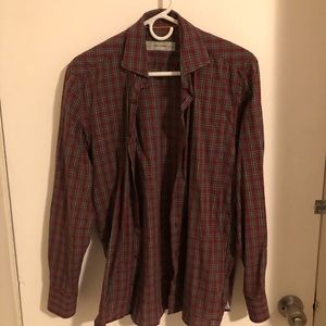 Men’s collared shirt